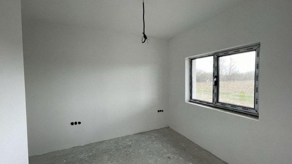 Casa de vanzare-Odoreu, cartierul Olimp, Jud. Satu Mare - Poză 4