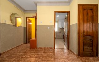 Apartament cu 3 camere, două băi, 77 mp - Poză 3