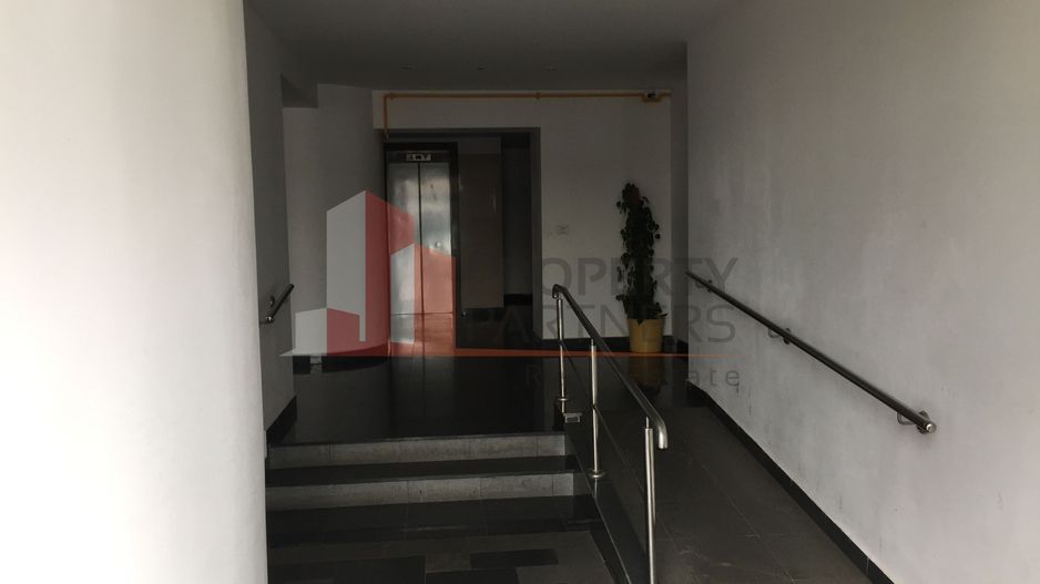 Apartament West Parc cu loc de parcare si boxa depozitare - Poză 3
