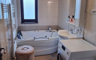 Apartament cu doua camere de vanzare, cartier Europa! - Poză 7