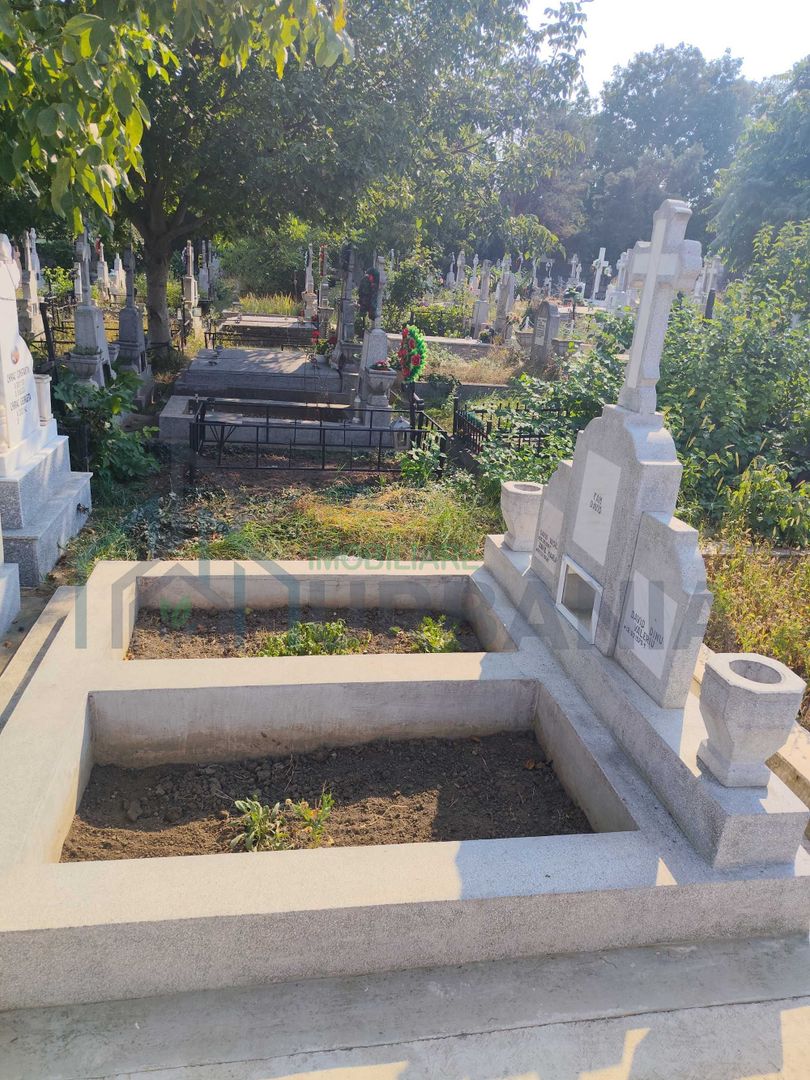Criptă cu 4 locuri în Cimitirul Buna Vestire, Iași - Poză 2