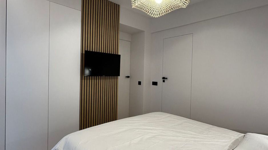 Chirie apartament 3 camere - piscina - parcare subterana, Sibiu - Poză 11