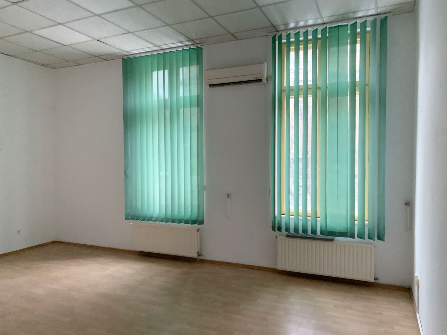 Inchiriere cladire spatii birouri-teren 1000mp Calea Victoriei CEC - Poză 3