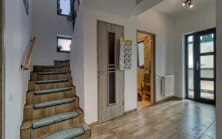 Tunari- Vilă individuală -4 camere si gradina- - Poză 25