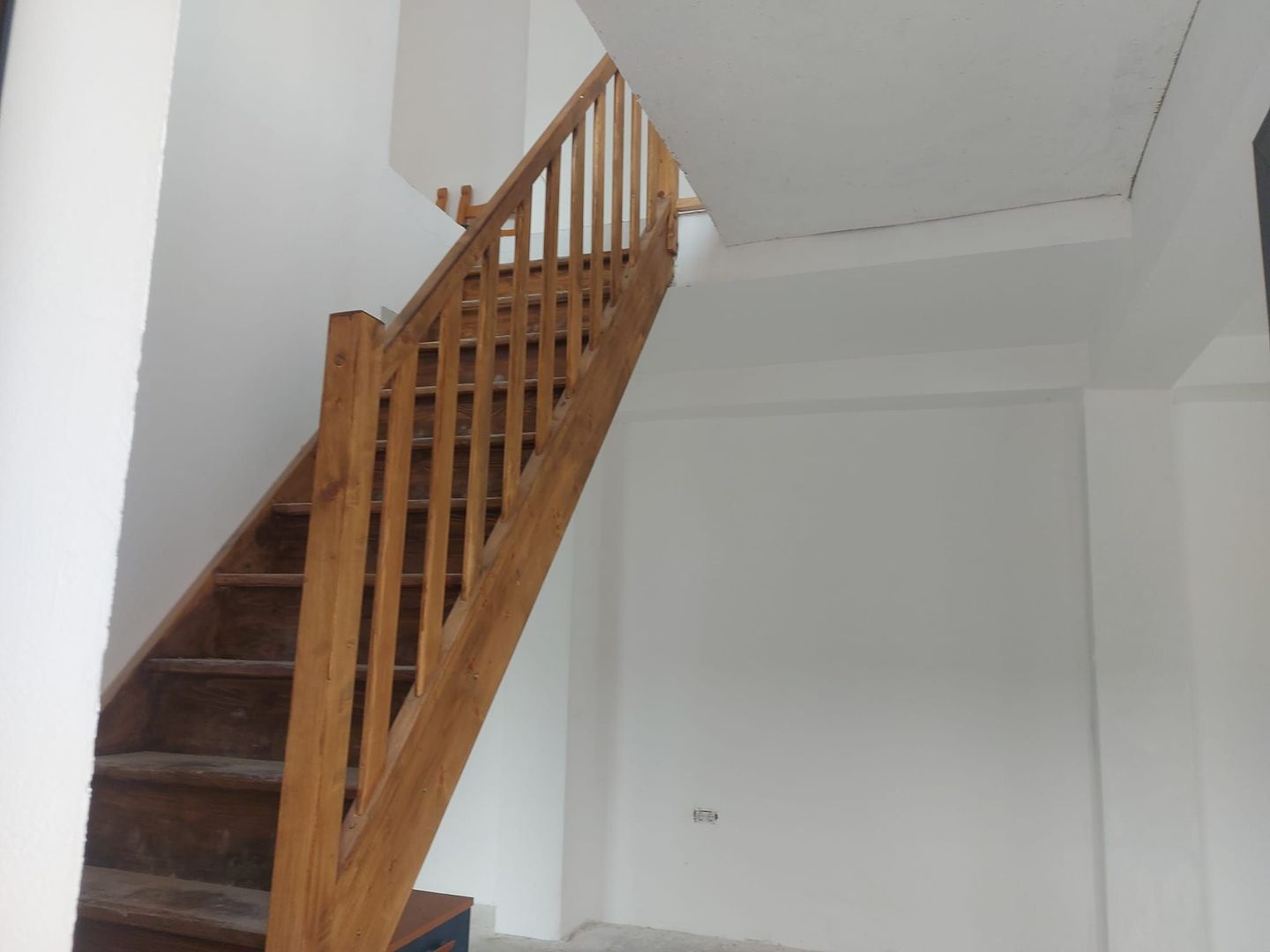 Casa/Vila 6 camere Piata Victoriei, Buzesti / An 2023 - Poză 13