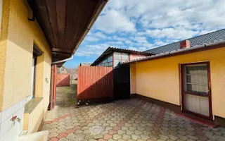 De vânzare Casă în Grădiște, curte + grădină proprie generoasă Arad - Poză 36