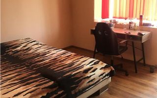 Apartament 1 camera zona Steaua etaj 1 cu centrala - Poză 4