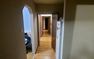 De vanzare 4 camere/97 mp utili/Scoala 10/Focsani/et 3/4 - Poză 6