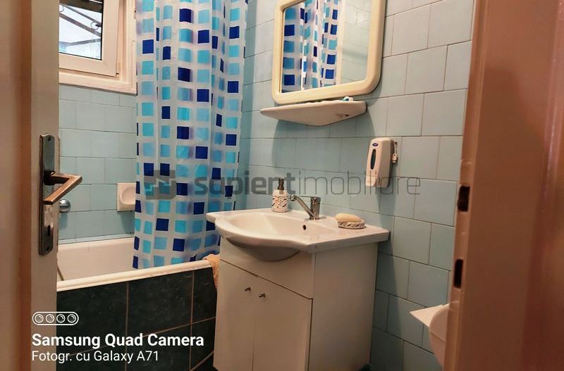 Casa cu 4 camere in zona Armatei Romane - Poză 12