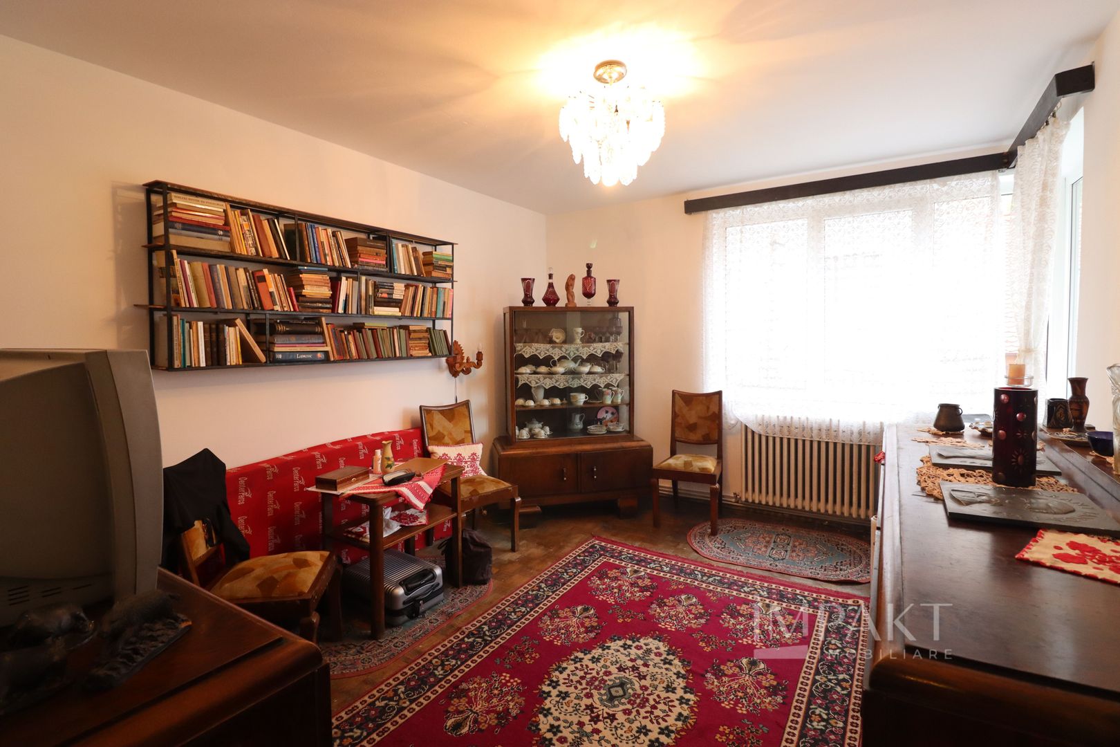 Apartament cu 2 camere, zona Semicentrala, aproape de Cetatuie! - Poză 1