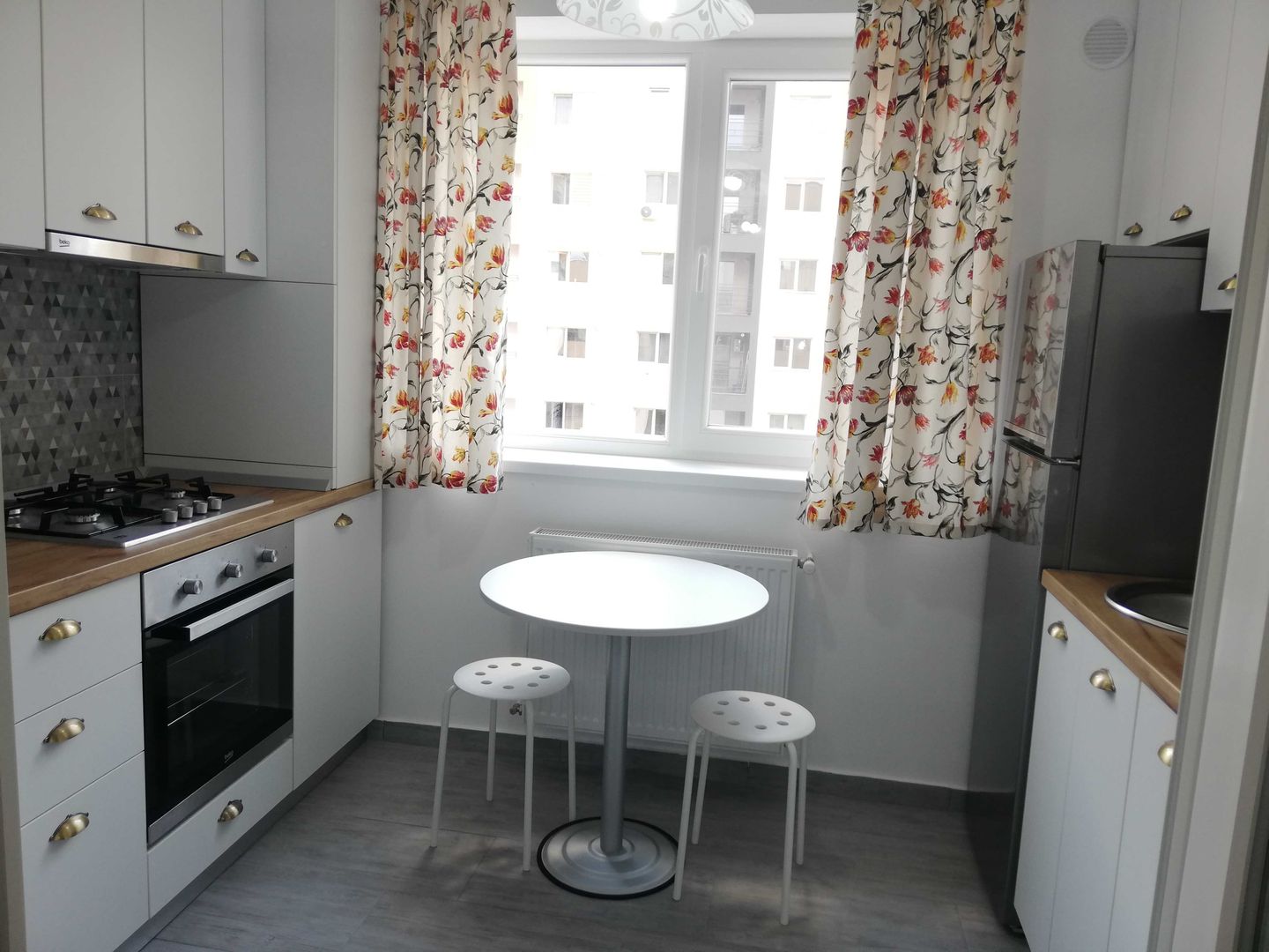 Apartament 2 camere Aparatorii Patriei / Viva Residence - Poză 3
