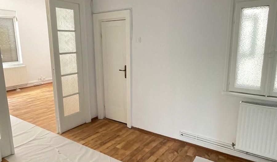 APARTAMENT RENOVAT PARCARE  ZONA UNIRII - Poză 8