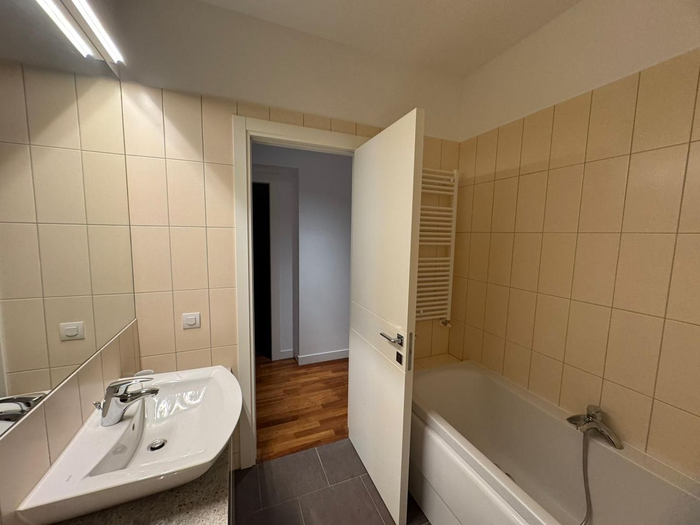 Apartament 4 camere | ~205 mp total  | Zona - Ambasada SUA - Poză 14