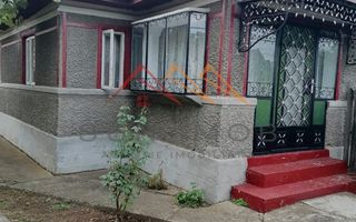 Casa rustica 3 camere, 4000 mp teren, cabana din lemn, pomi fructiferi - Poză 1