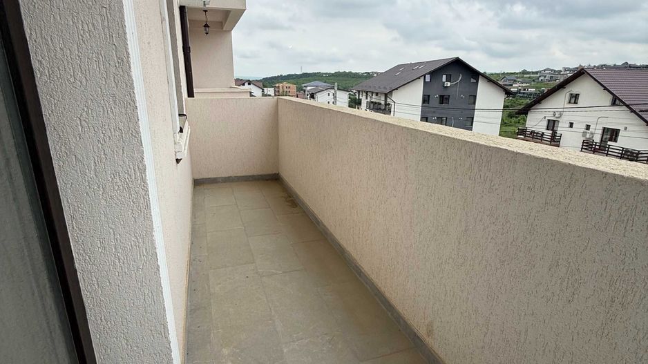 Apartament INTABULAT 1 camera decomandat 38,5mp Hlincea 64000 euro - Poză 5