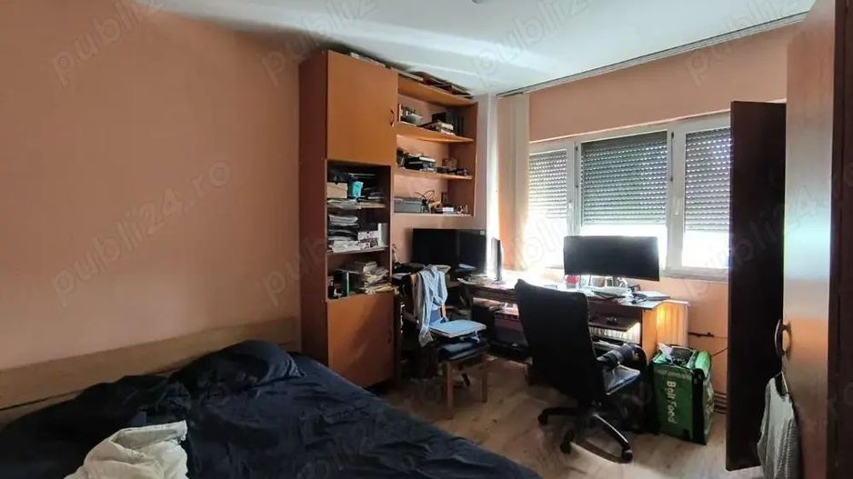 De vanzare apartament  3 camere Victoriei-Basarab - Poză 2