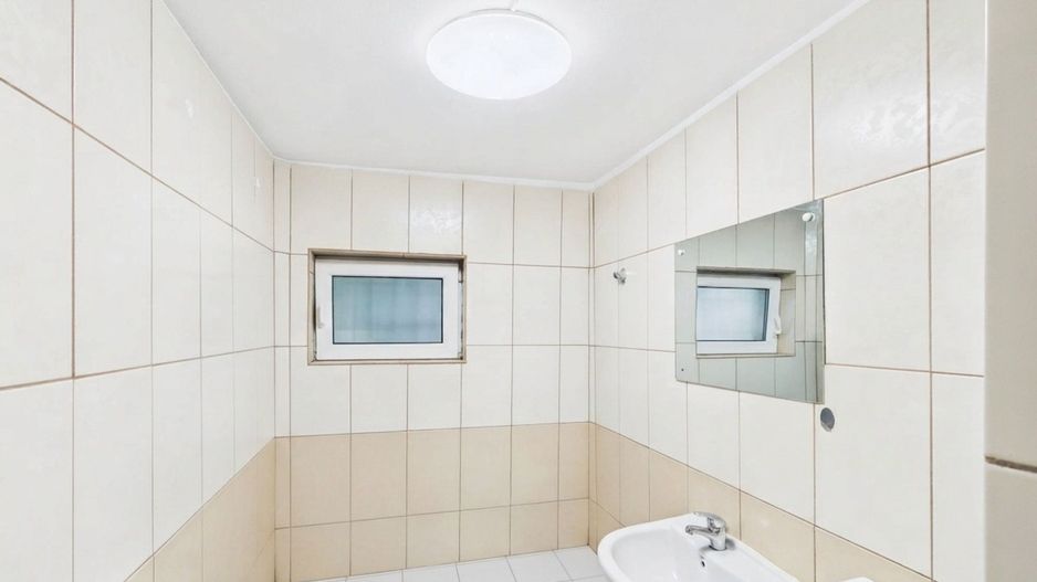 62 mp comercial – zona Sovata Oradea - Poză 6