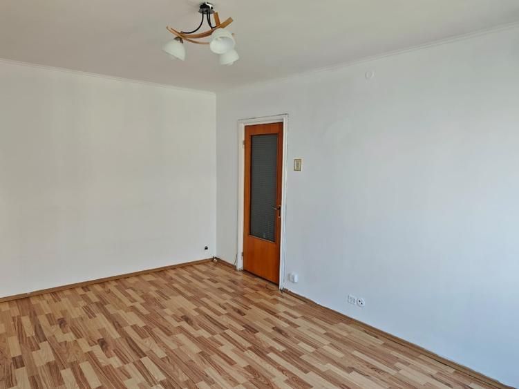 Apartament 3 camere la 7 minute Metrou Sudului, Piața Străduintei - Poză 10