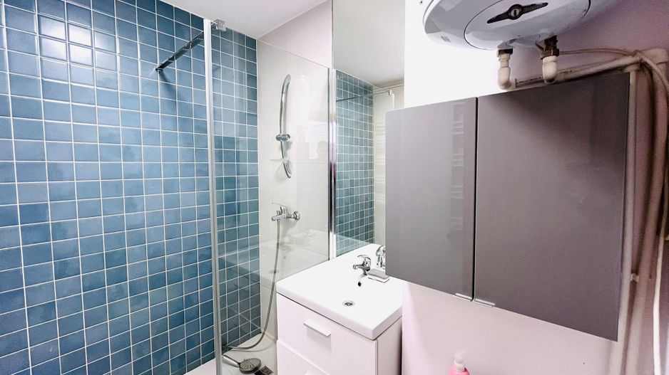 GARSONIERA ULTRAMODERNA MOBILATA & UTILATA BLOC 1980 LUJERULUI - Poză 5