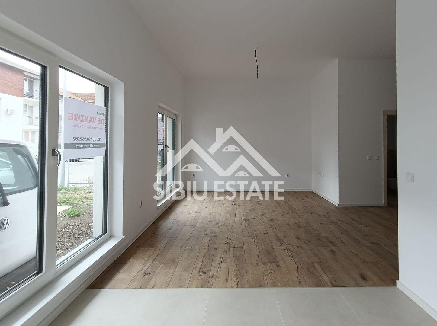 Apartament luminos, ideal locuință sau birou ,parter, 2 locuri parcare - Poză 1