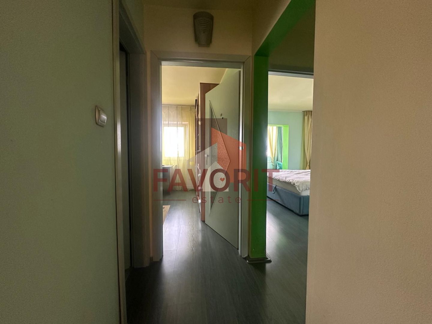 3 camere | etaj 2 | mobilat si utilat | 2 bai | 2 balcoane | zona excelenta | - Poză 10