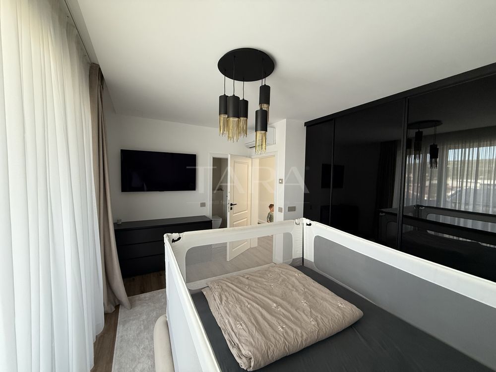 Apartament 3 camere, 80 mp, finisaje de calitate, 2 parcări subterane. - Poză 2