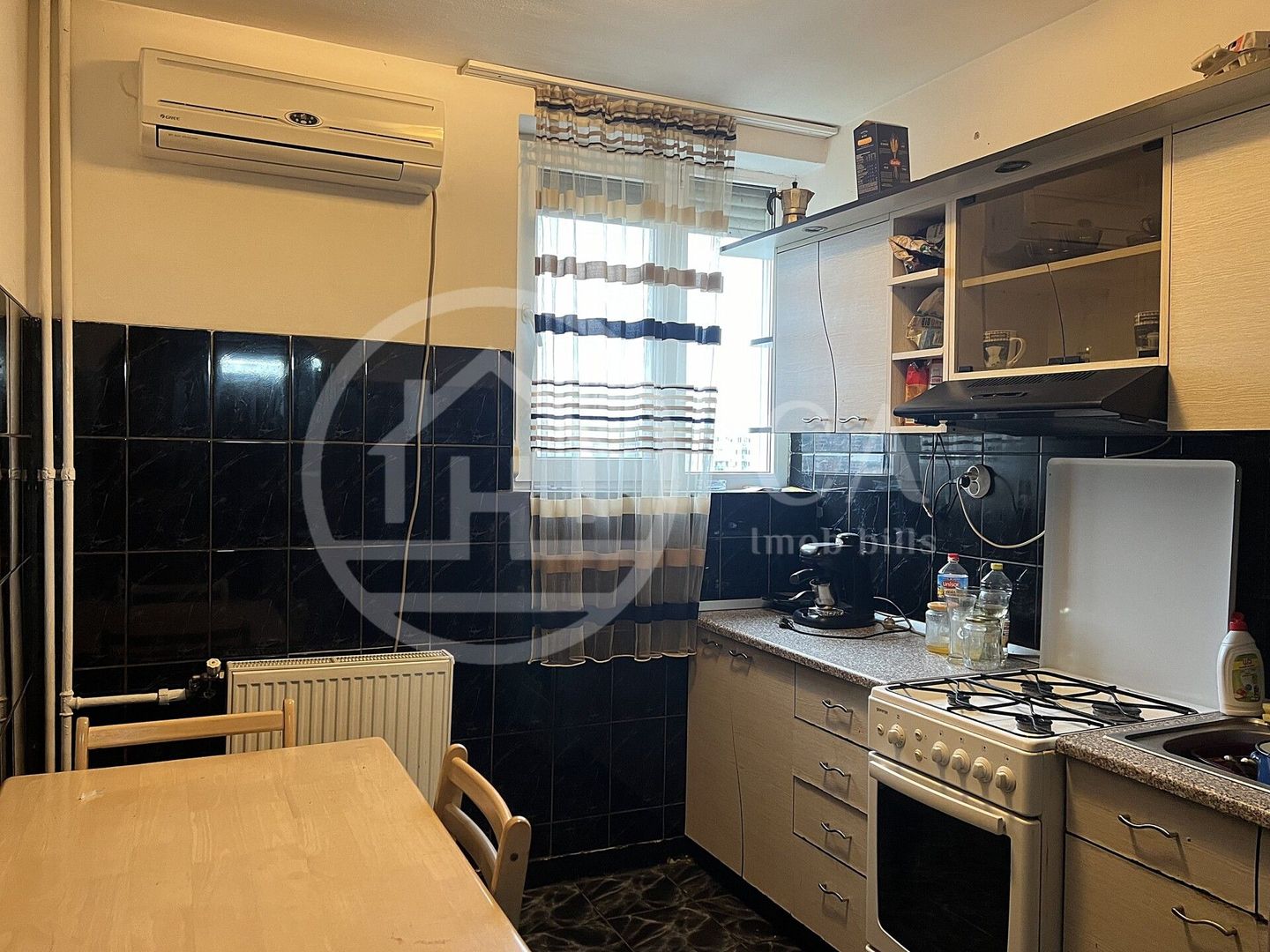 Apartament cu 2 camere de inchiriat Splaiul Crisanei Oradea - Poză 3