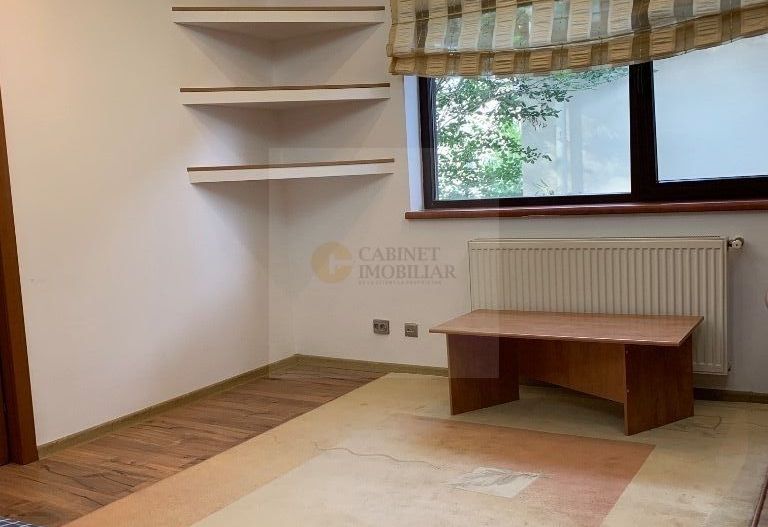 Vilă Elegantă în Domenii – Oportunitate Unică de Vânzare - Poză 10