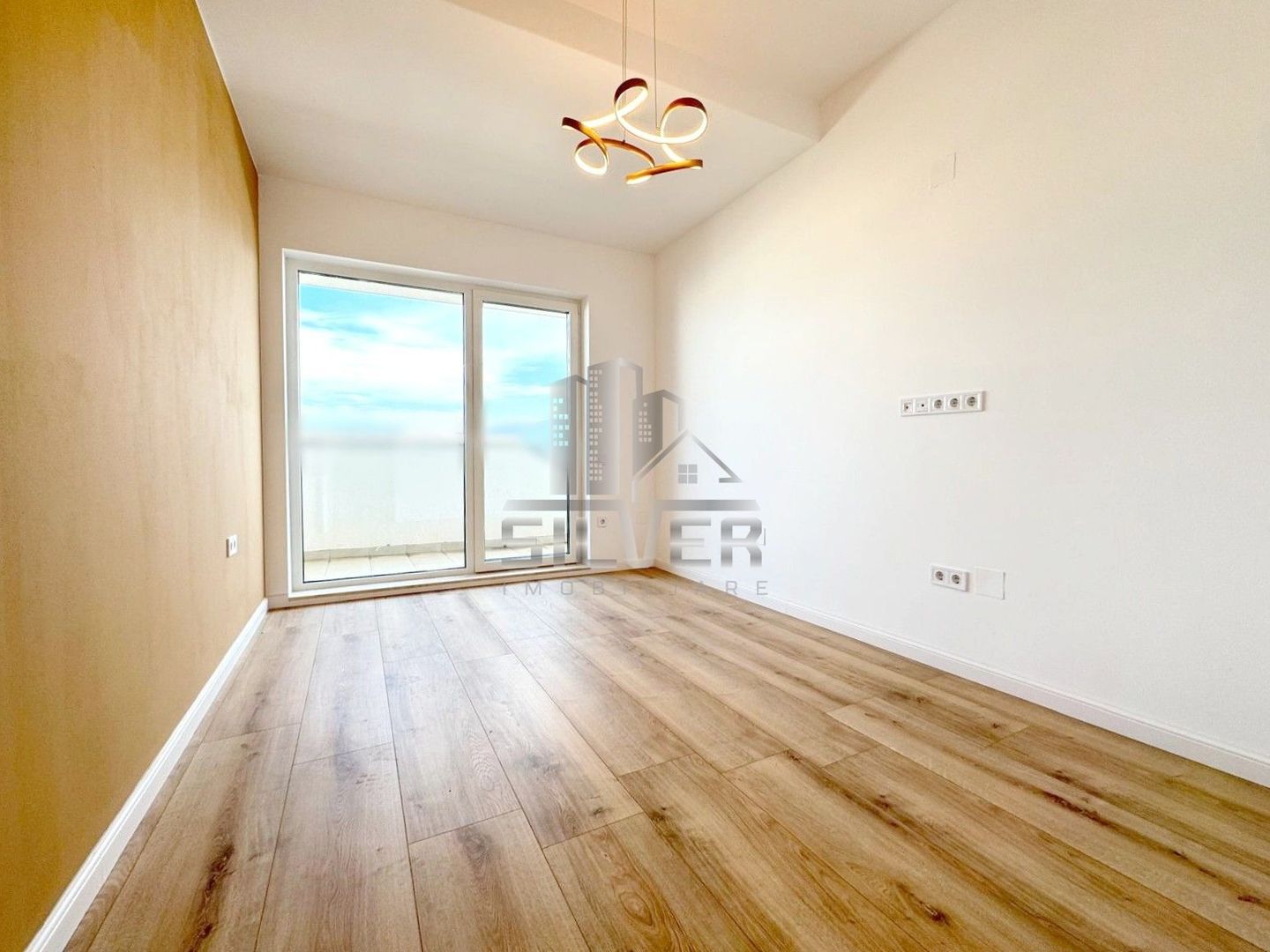 Apartament cu 2 camere dec. recent finisat+terasa de 12 mp/CF. - Poză 9