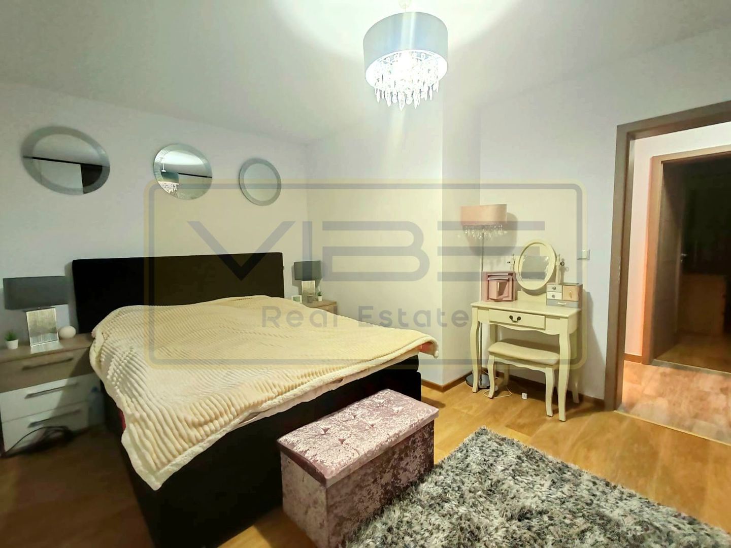 Duplex-4 camere - Mobilat Modern-Valea Adanca-``5 Drumuri`` - Poză 13