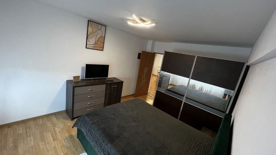 Ap 2 camere Delfinariu - Poză 1