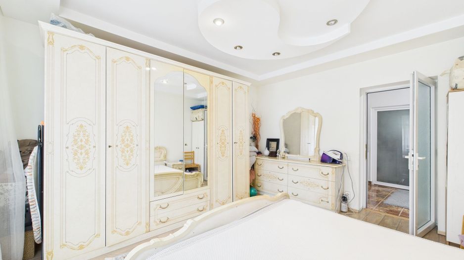 Casă individuală pe un nivel în zona Mehala - Poză 5