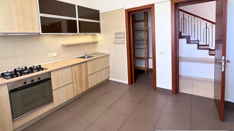 Vilă 6 camere Pipera| Iancu Nicolae | vedere lac | curte 200 mp - Poză 6