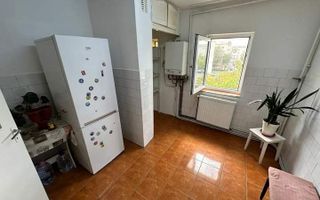 BRASADAS vinde ap 4 cam etaj 3/4 in Micro 16. - Poză 8