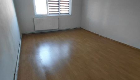 Apartament spațios 2 camere, poziție excelentă – Str. Sirius, Zona Soa