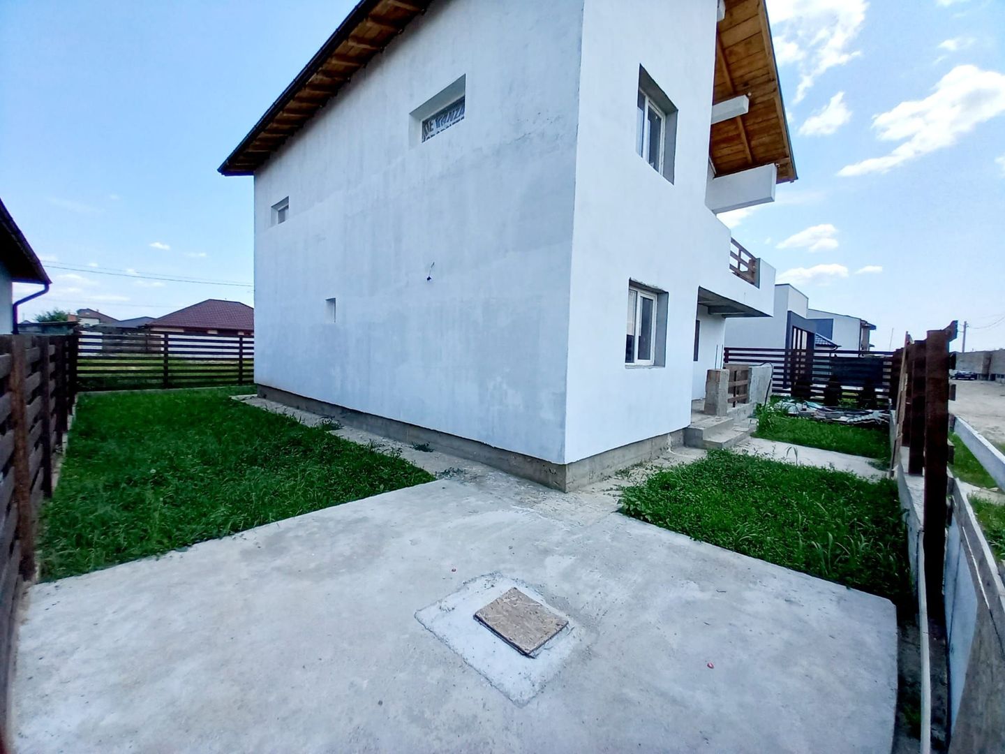 Vila comuna Berceni - Poză 2