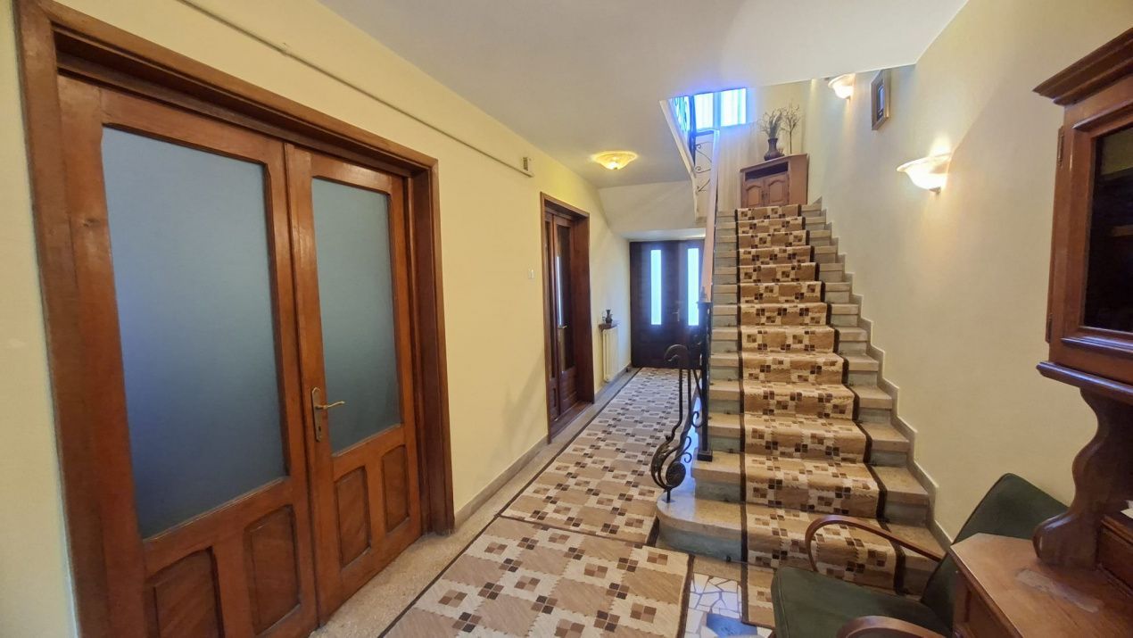 Casa Centrala de vanzare - Strada Rahovei Pitesti - Poză 4