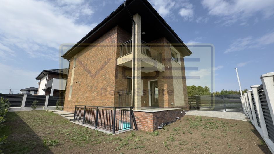 Casa individuala PREMIUM D+P+E 419mp teren, Miroslava - Poză 5