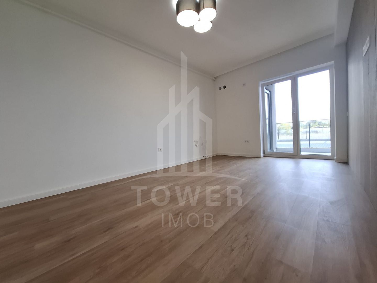 APARTAMENT DE VÂNZARE CU GRĂDINĂ – ZONA LACUL LUI BINDER - Poză 3