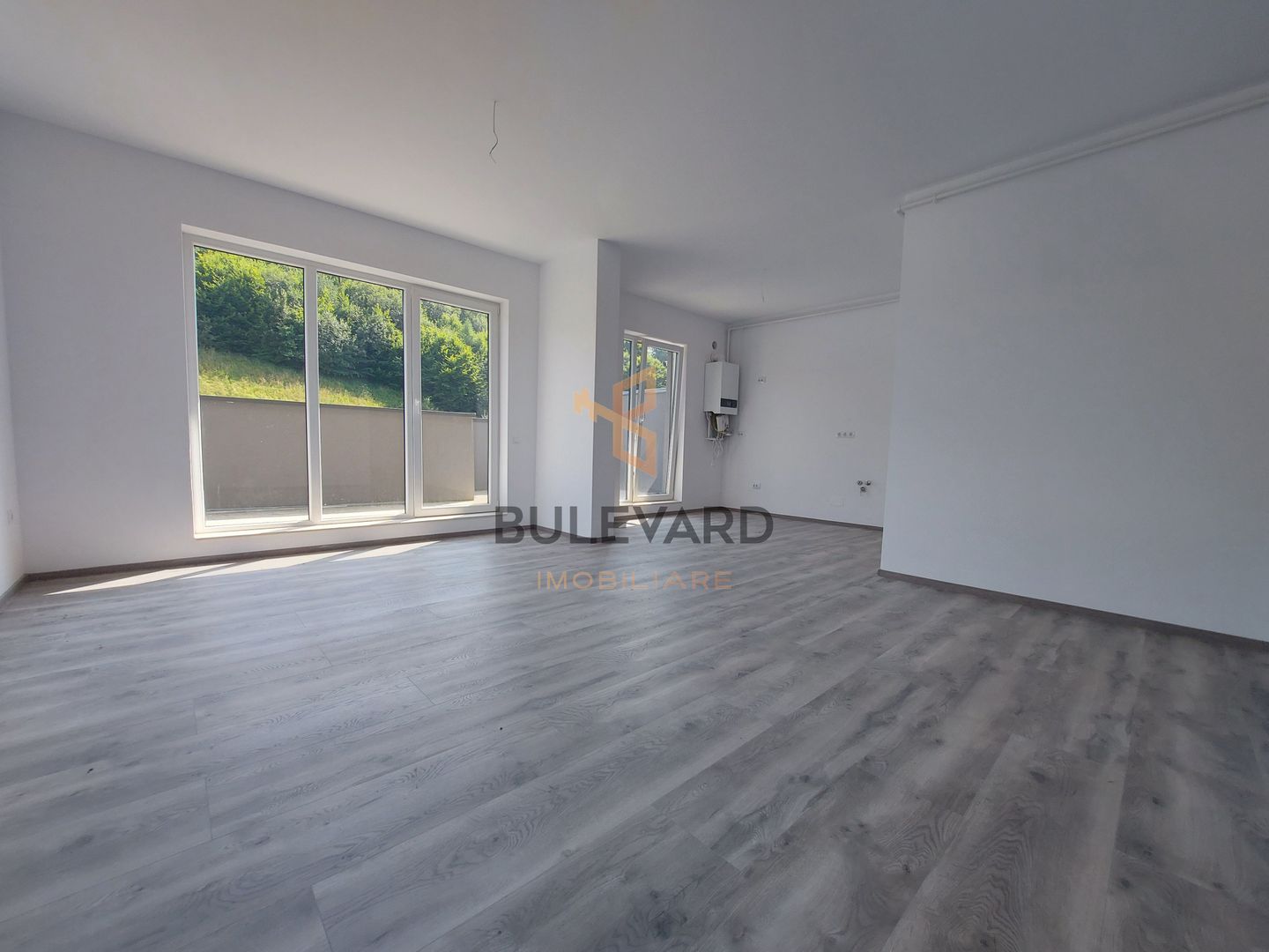 Penthouse cu terasa de 67 mp+parcare subterana! - Poză 2