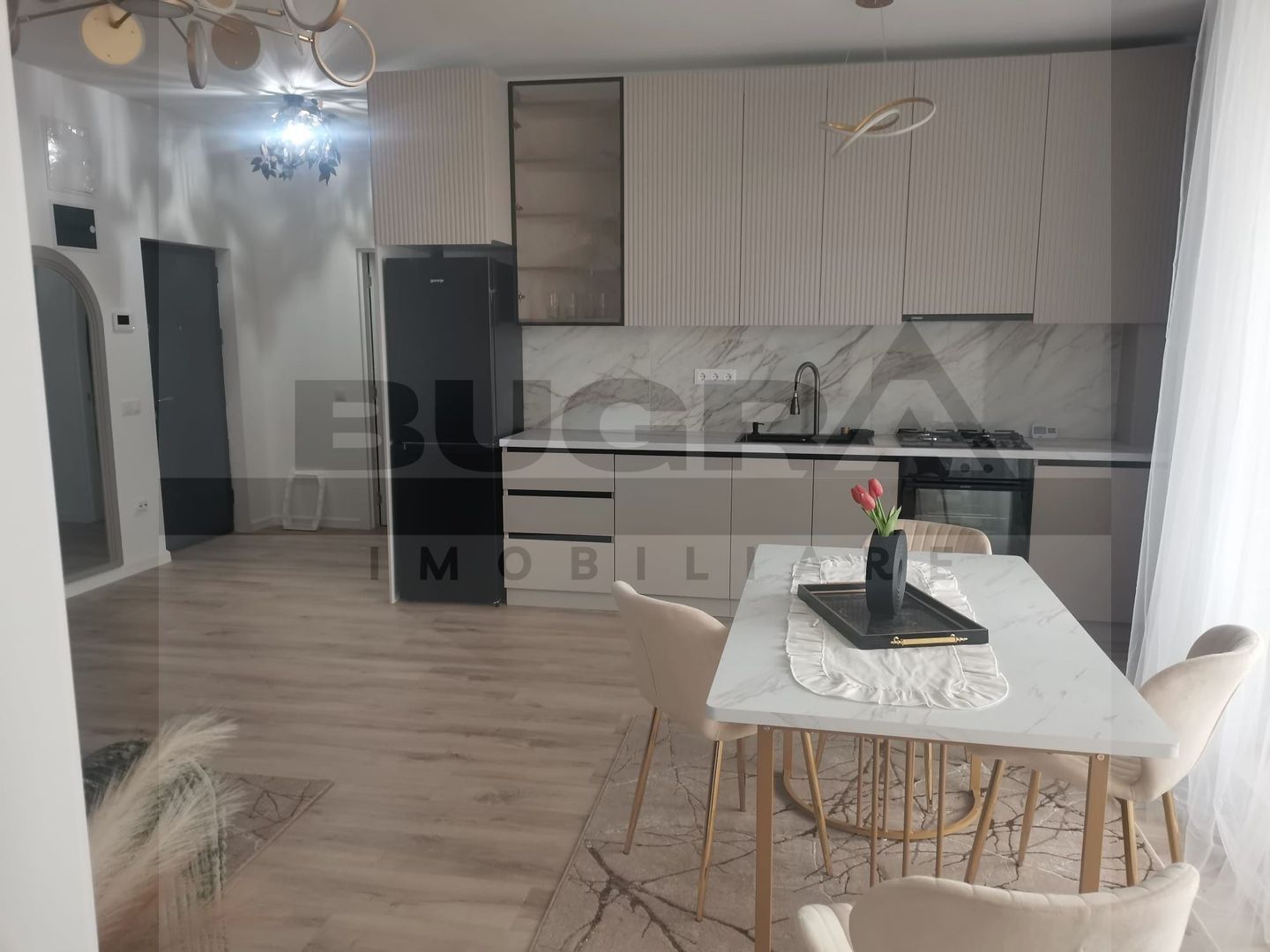 Apartament de 2 camere, prima inchiriere, 60mp, zona Eroilor - Poză 2