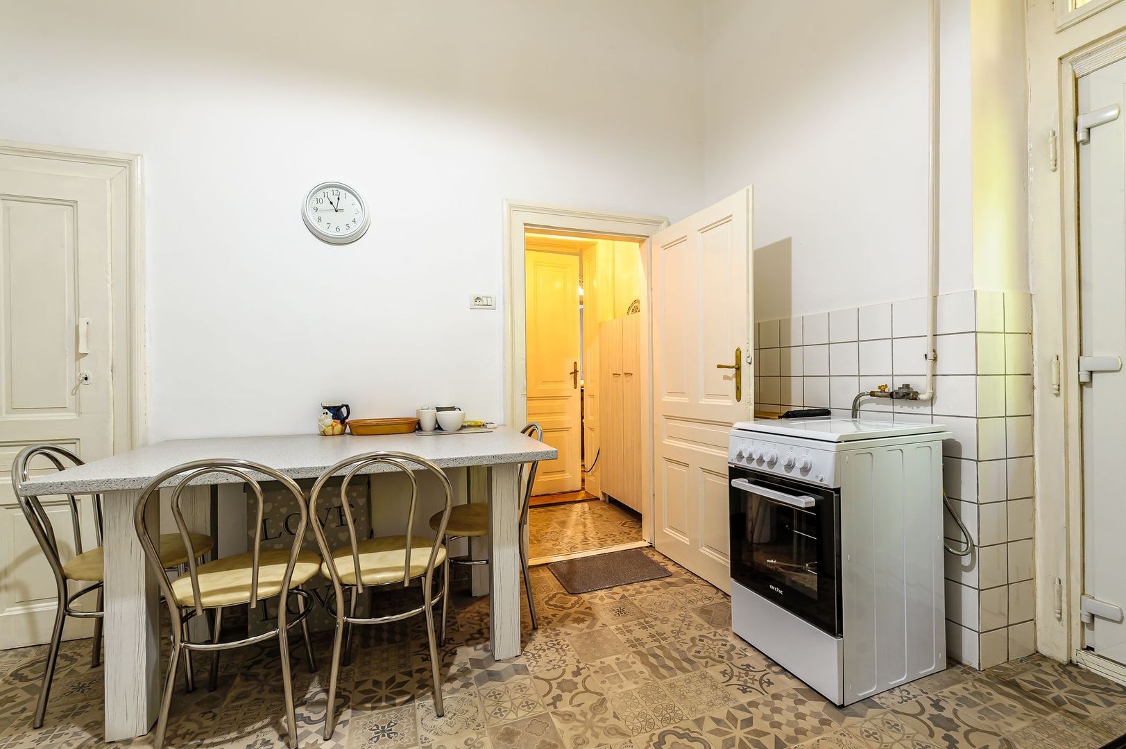 Apartament cu 4 camere zonă ultracentrală - Poză 5