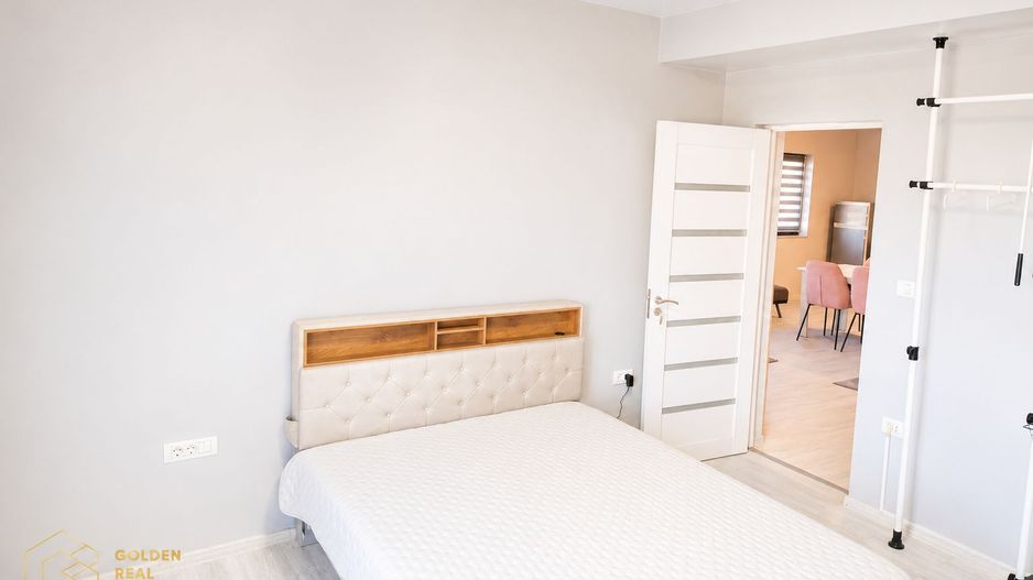 Apartament 3 camere, Via Cramina, mobilat si utilat complet, terasa 26 mp - Poză 4