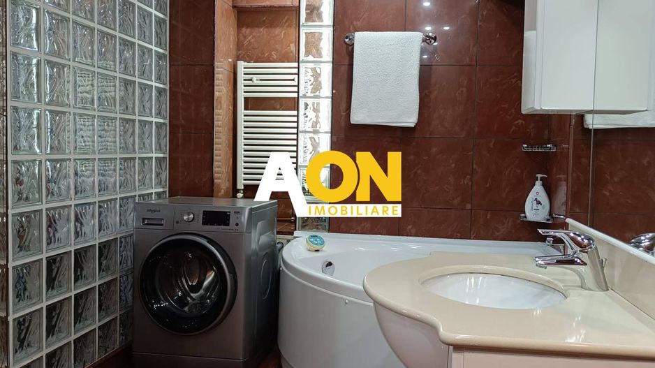 Apartament cu 2 Camere, Etaj Intermediat, Zonă Ultracentrală - Poză 9