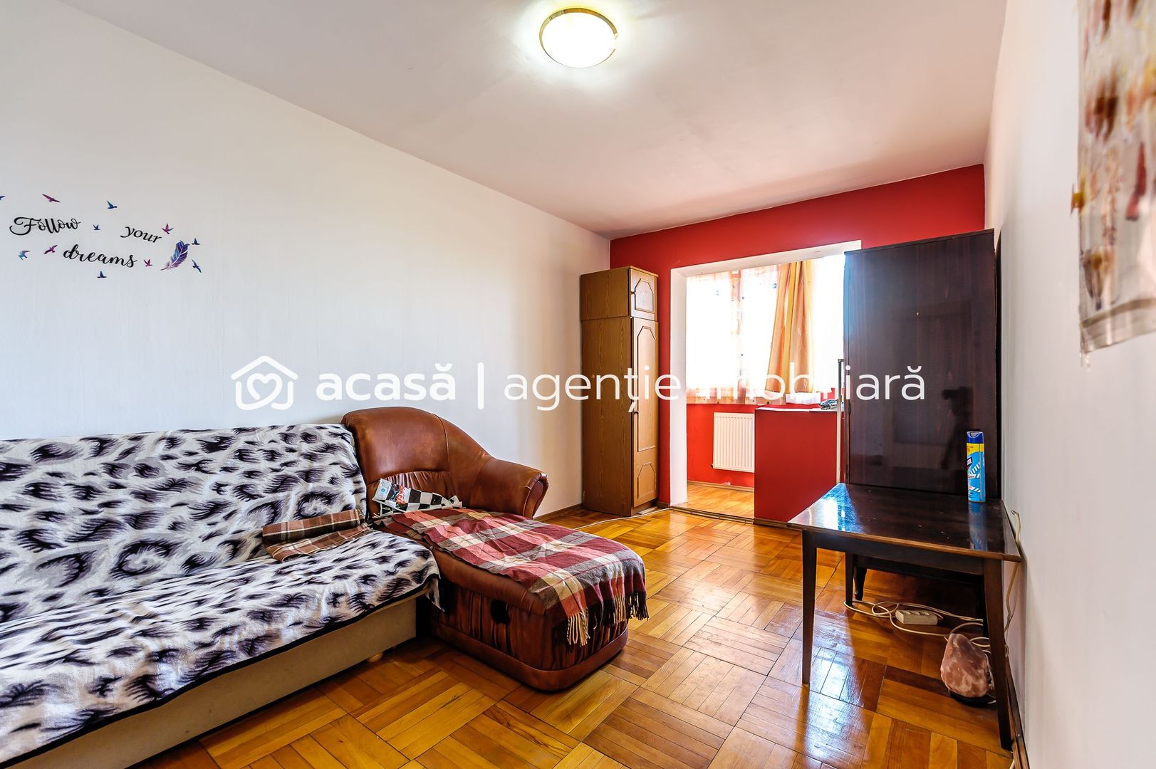 Apartament tip garsonieră, decomandat - Poză 2