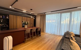 Vila 5 camere complex residential Tunari - Poză 1