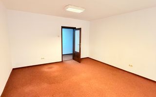 Apartament 3 camere decomandate |  zona Center (b-dul București) - Poză 2