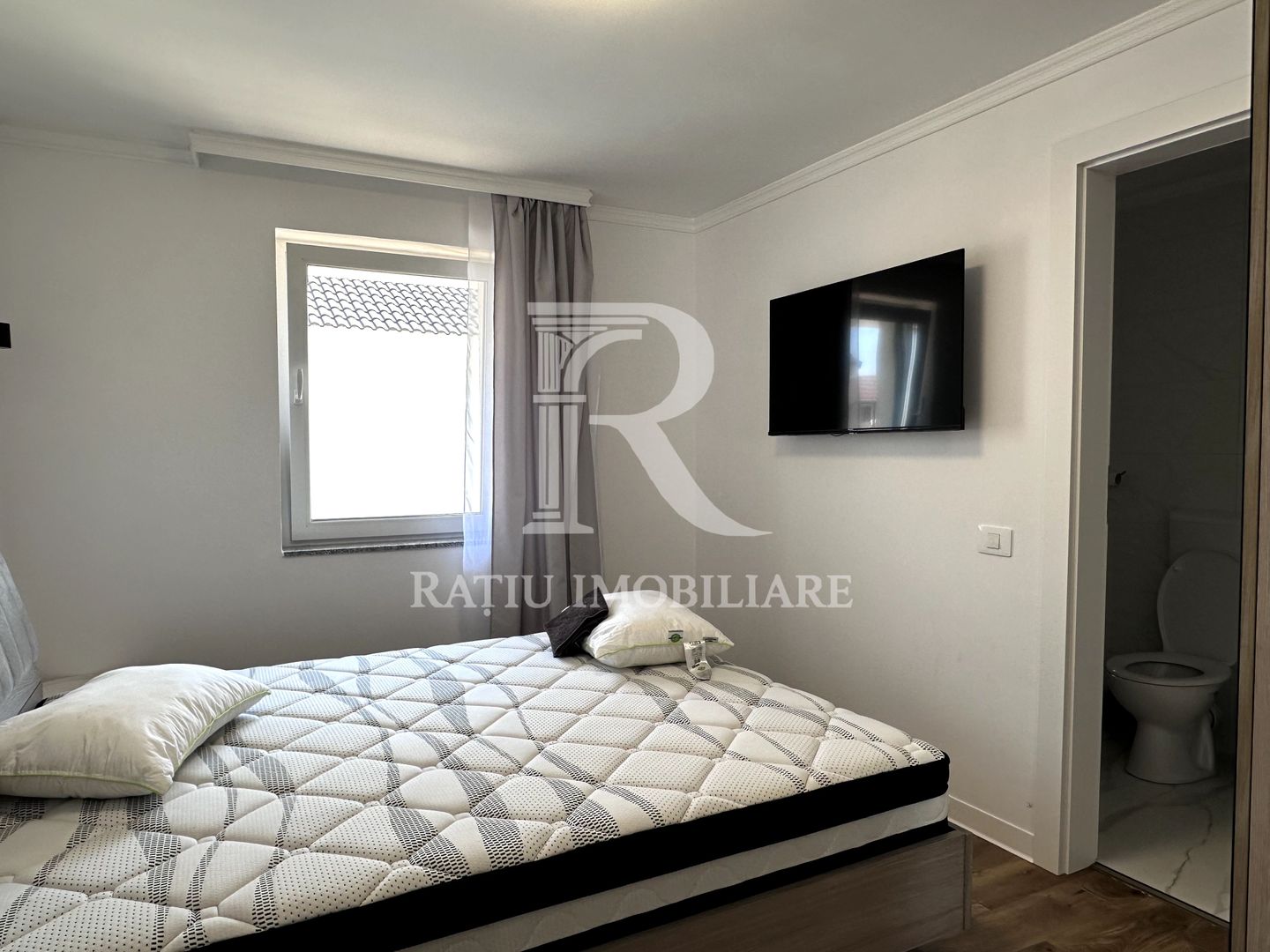 Casa cu 5 dormitoare de închiriat | Cartierul Lotus | Sanmartin - Poză 16
