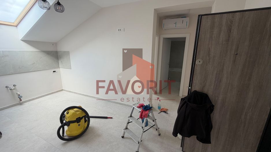 NOU. Disponibil imediat. Decomandat. Zona Soarelui - Poză 3