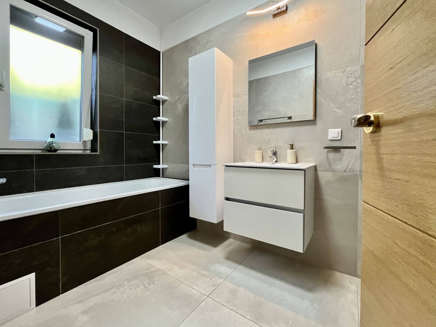 Apartament 3 camere, spațios si elegant, Braytim - Parcul Pădurice - Poză 21